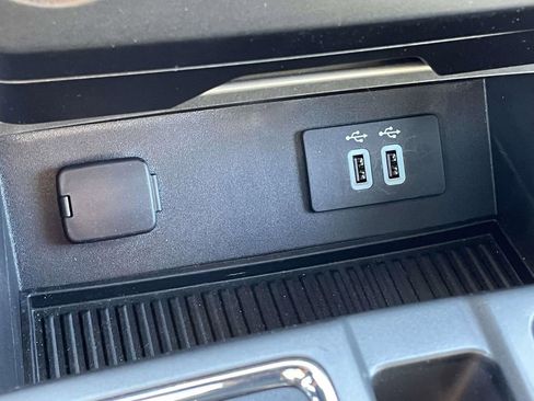 Used 2016 Ford F150 XLT w/ Equipment Group 302A Luxury AWD/4WD image 23