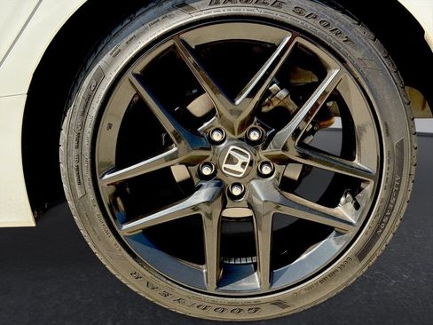 Used 2024 Honda Civic Sport image 31