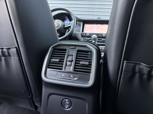 Certified 2023 Porsche Macan GTS AWD/4WD image 29