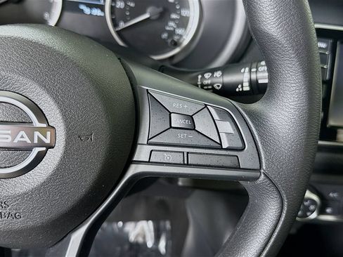 Certified 2023 Nissan Kicks S FWD image 21