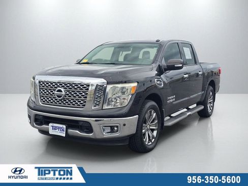 Used 2017 Nissan Titan SV AWD/4WD image 1