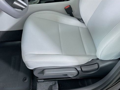 New 2026 Hyundai Kona SE image 19