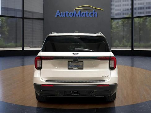 Used 2025 Ford Explorer ST-Line w/ Premium Package AWD/4WD image 10