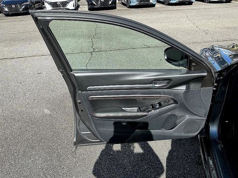 Used 2023 Nissan Altima 2.5 SR image 11