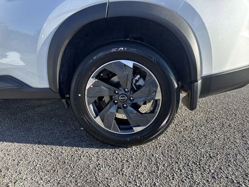 New 2026 Nissan Rogue SV image 32