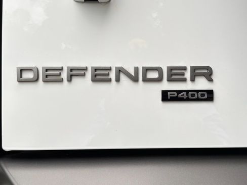 Used 2023 Land Rover Defender 130 X-Dynamic SE AWD/4WD image 12