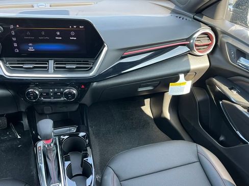 New 2026 Chevrolet Trax RS w/ Driver Confidence Package FWD image 31