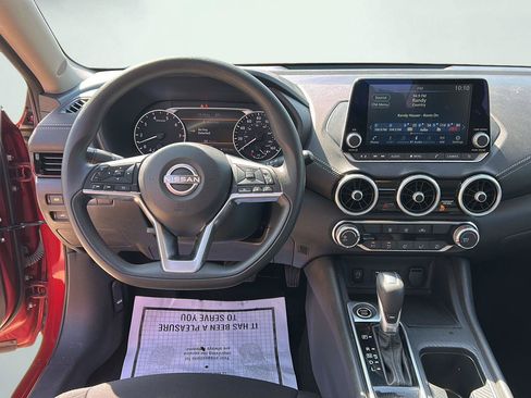 Used 2024 Nissan Sentra SV FWD image 7