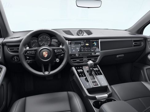 Certified 2023 Porsche Macan Turbo AWD/4WD image 5