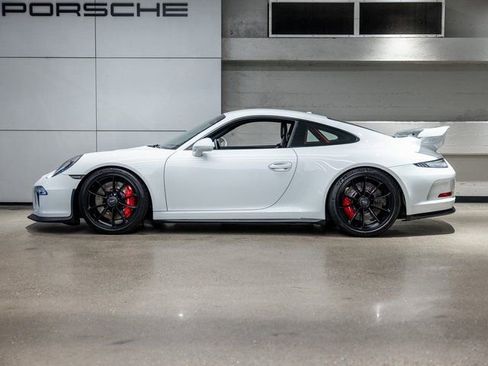 Used 2015 Porsche 911 GT3 w/ Carbon Interior Package RWD image 2
