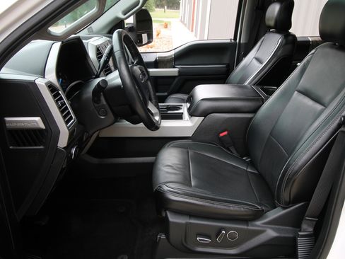 Used 2017 Ford F350 Lariat w/ Lariat Ultimate Package image 23