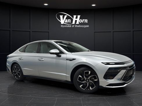 Used 2024 Hyundai Sonata SEL FWD image 1