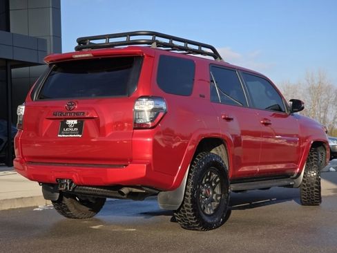 Used 2022 Toyota 4Runner SR5 Premium image 29
