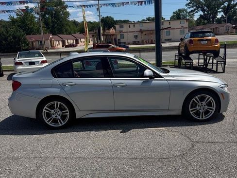 Used 2018 BMW 330i xDrive Sedan w/ M Sport Package AWD/4WD image 5