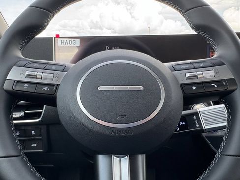 Used 2025 Hyundai Sonata SEL FWD image 17