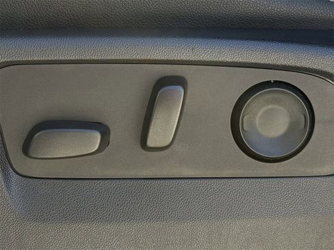 Certified 2023 Chevrolet Silverado 1500 High Country w/ High Country Premium Package image 23