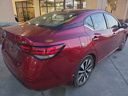 Used 2022 Nissan Sentra SV w/ SV Premium Package image 7