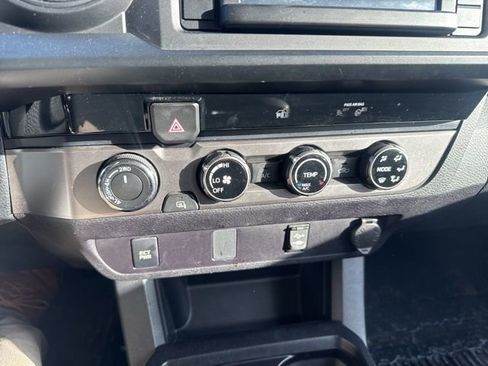 Used 2018 Toyota Tacoma SR w/ SR Convenience Package image 26