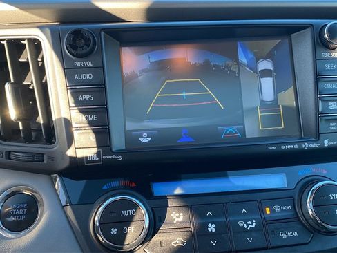 Used 2018 Toyota RAV4 Limited image 24