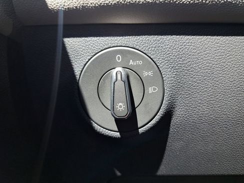 New 2025 Volkswagen Taos S image 26