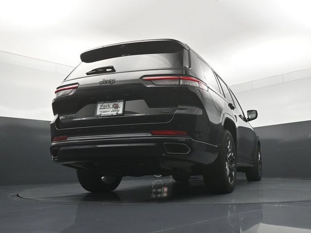 Used 2023 Jeep Grand Cherokee L Summit AWD/4WD image 23