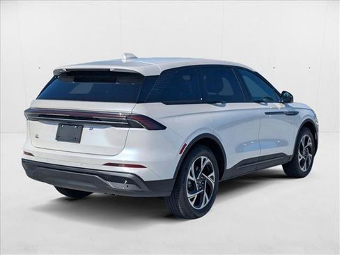 New 2025 Lincoln Nautilus Premier w/ Jet Appearance Package image 2