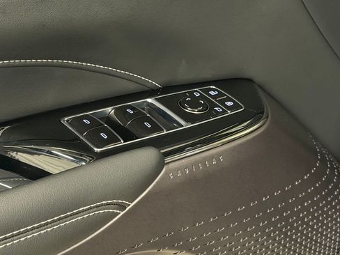Used 2024 Cadillac Lyriq Tech RWD image 29