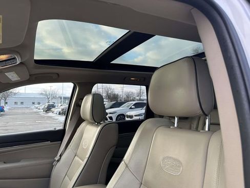 Used 2015 Jeep Grand Cherokee Overland image 29
