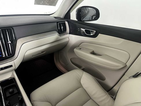 Used 2023 Volvo XC60 B5 Plus w/ Climate Package image 13