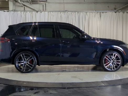 Used 2024 BMW X5 M60i image 9