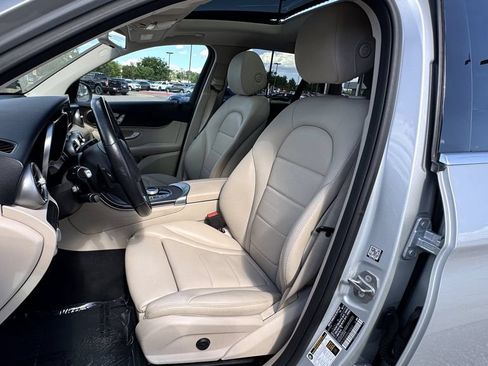 Used 2019 Mercedes-Benz GLC 300 4MATIC image 20
