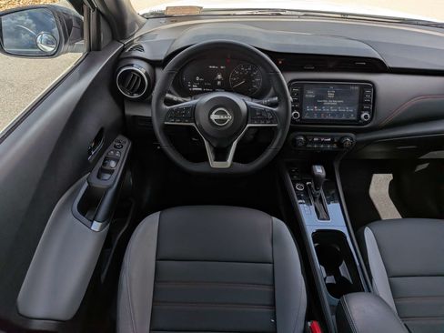 Used 2024 Nissan Kicks SR w/ SR Premium Package FWD image 20
