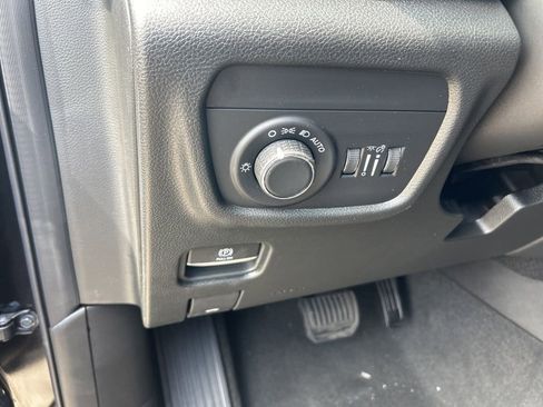 New 2025 Jeep Grand Cherokee Laredo X w/ Luxury Tech Group I image 34