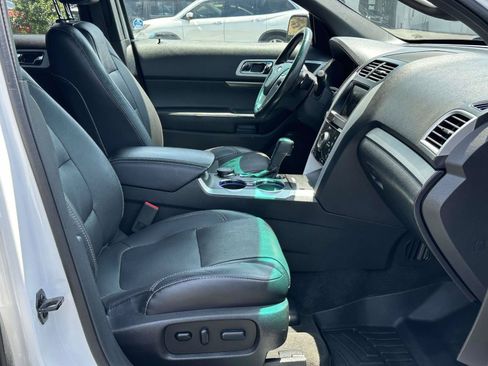 Used 2015 Ford Explorer Sport w/ Equipment Group 401A AWD/4WD image 6