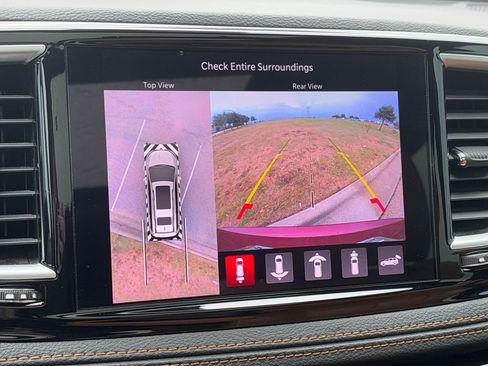 Used 2022 Chrysler Pacifica Pinnacle image 23