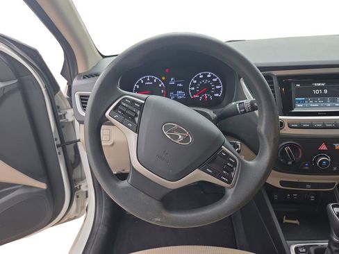 Used 2020 Hyundai Accent SE image 12