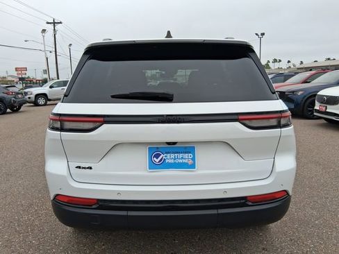Used 2024 Jeep Grand Cherokee Altitude AWD/4WD image 5