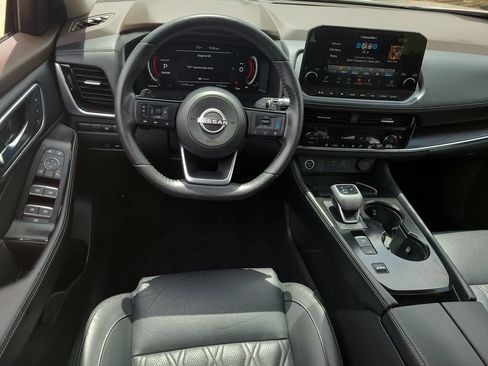 Certified 2023 Nissan Rogue Platinum FWD image 13