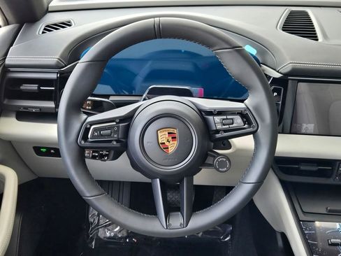 New 2026 Porsche Macan 4 Electric image 15