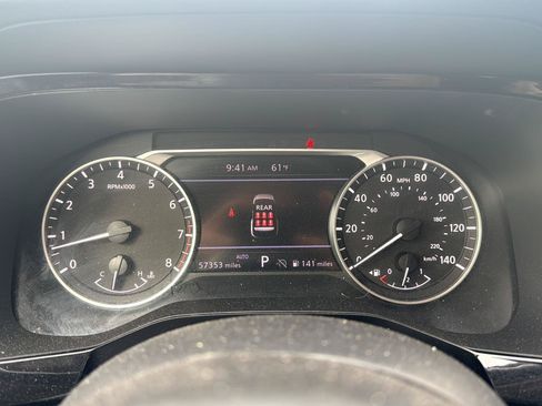 Used 2025 Nissan Pathfinder SV AWD/4WD image 14