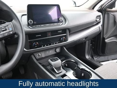 Used 2023 Nissan Rogue SV AWD/4WD image 16