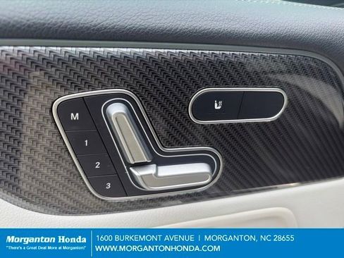 Used 2021 Mercedes-Benz GLB 250 image 14
