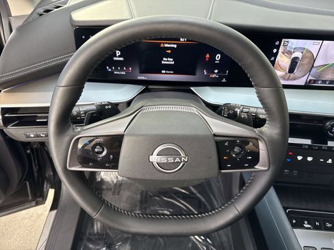 Used 2025 Nissan Murano Platinum AWD/4WD image 12