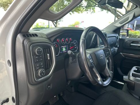 Used 2021 Chevrolet Silverado 1500 RST AWD/4WD image 14