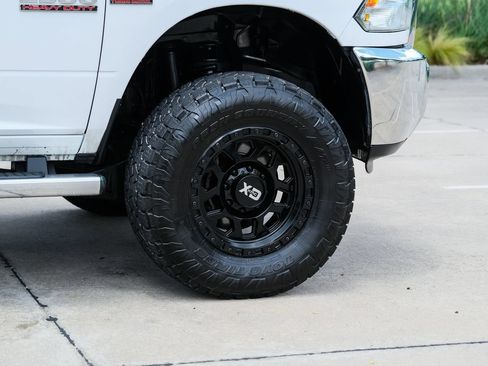 Used 2016 RAM 2500 Tradesman w/ Chrome Appearance Group AWD/4WD image 17