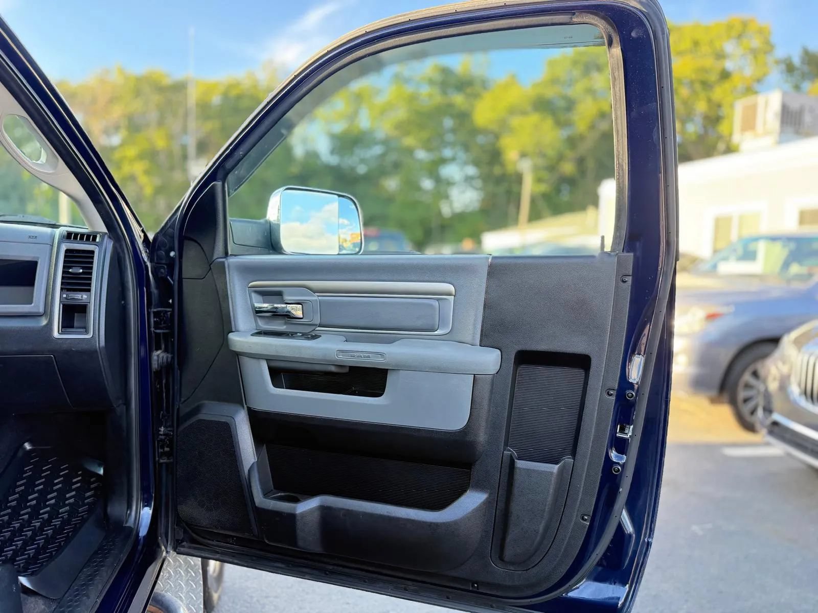 Used 2016 RAM 2500 Tradesman w/ Power & Remote Entry Group AWD/4WD image 23