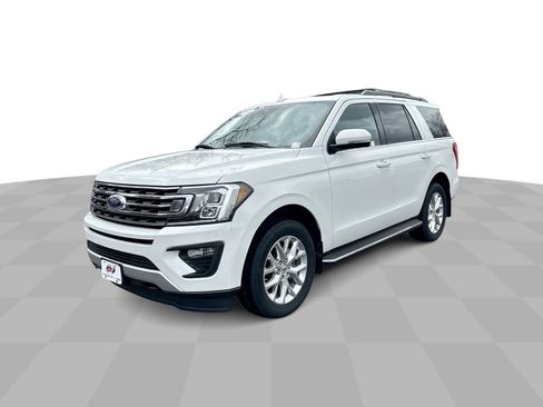 Used 2021 Ford Expedition XLT image 5