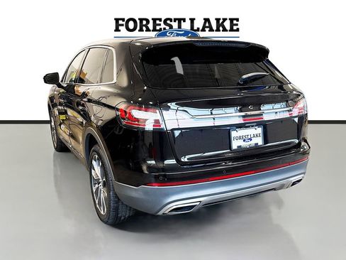 Used 2022 Lincoln Nautilus Reserve AWD/4WD image 5