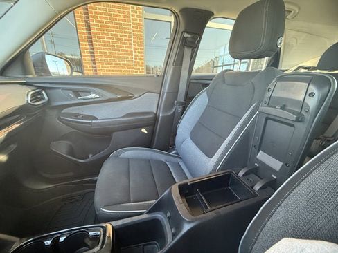 Used 2022 Chevrolet TrailBlazer LS image 25