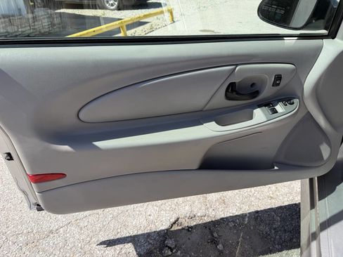 Used 2006 Chevrolet Monte Carlo SS w/ Convenience Package FWD image 13